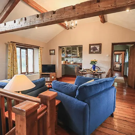 Hollins Farm Barn * Natland