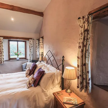 Hollins Farm Barn Apartment *