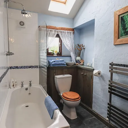 Hollins Farm Barn * Natland