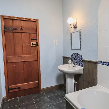 Hollins Farm Barn Apartment Natland