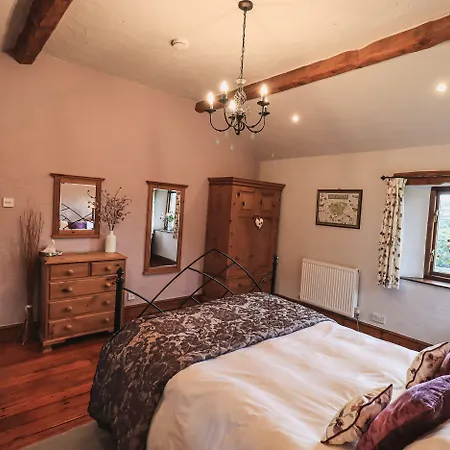 Hollins Farm Barn Apartment Natland